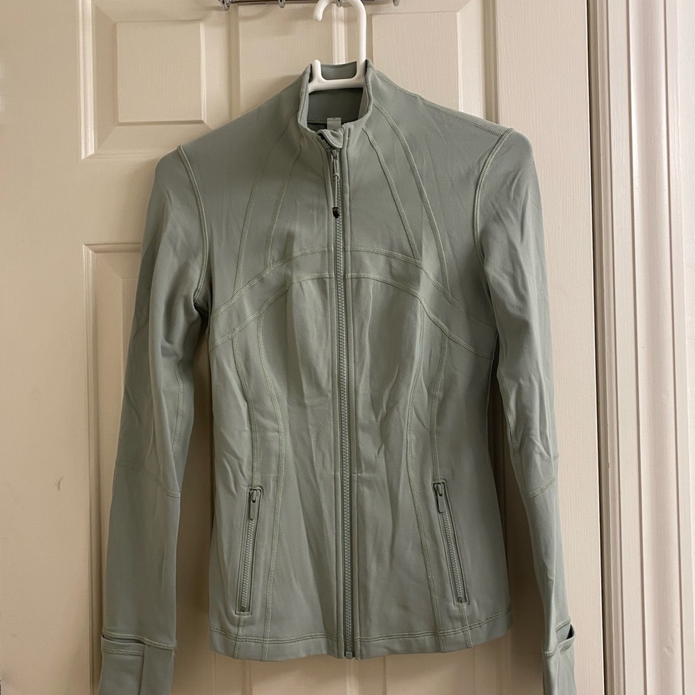🌟Lululemon Define Jacket Desert Olive Size 4🌟